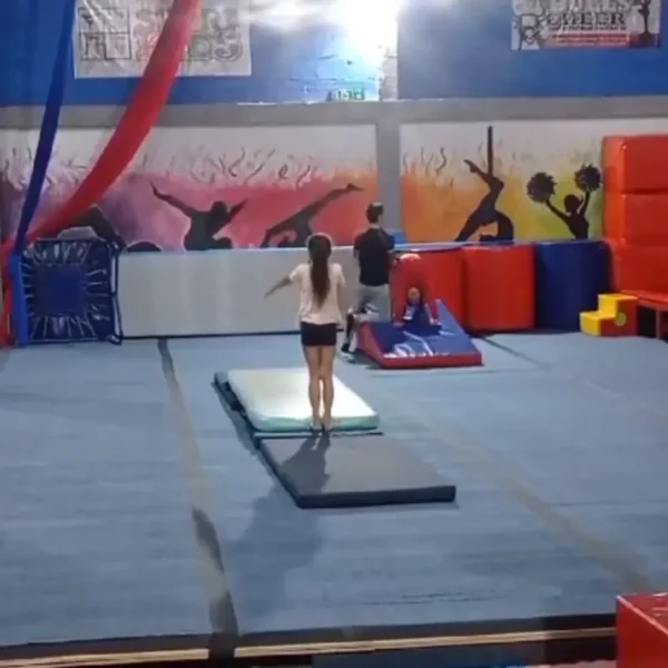 Gimnasia - Image 4